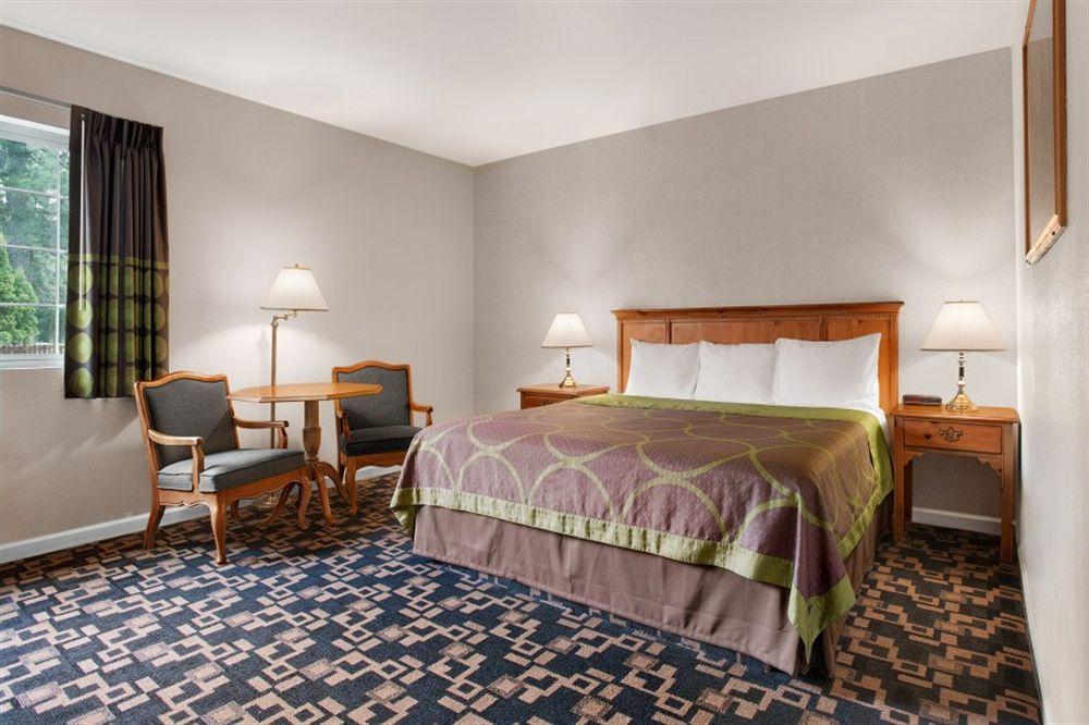 ซูเปอร์ 8 บาย วินด์แฮม สปริงฟิลด์/ยูจีน Hotel ภายนอก รูปภาพ