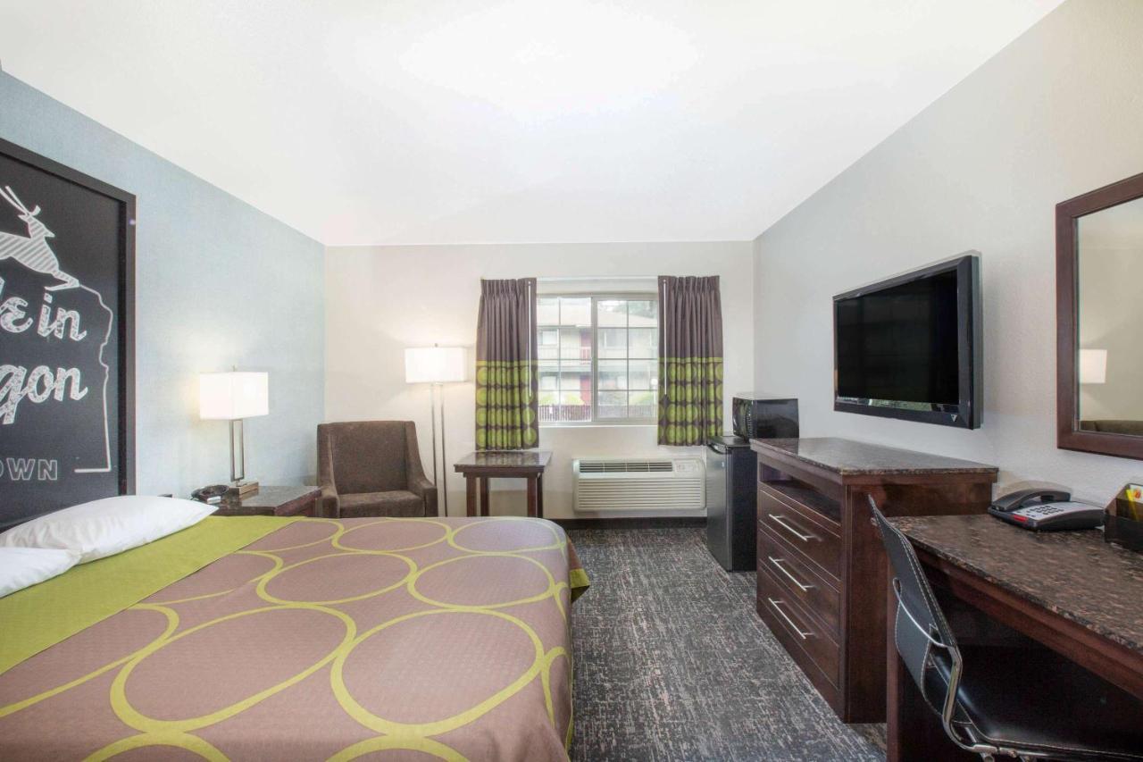 ซูเปอร์ 8 บาย วินด์แฮม สปริงฟิลด์/ยูจีน Hotel ภายนอก รูปภาพ