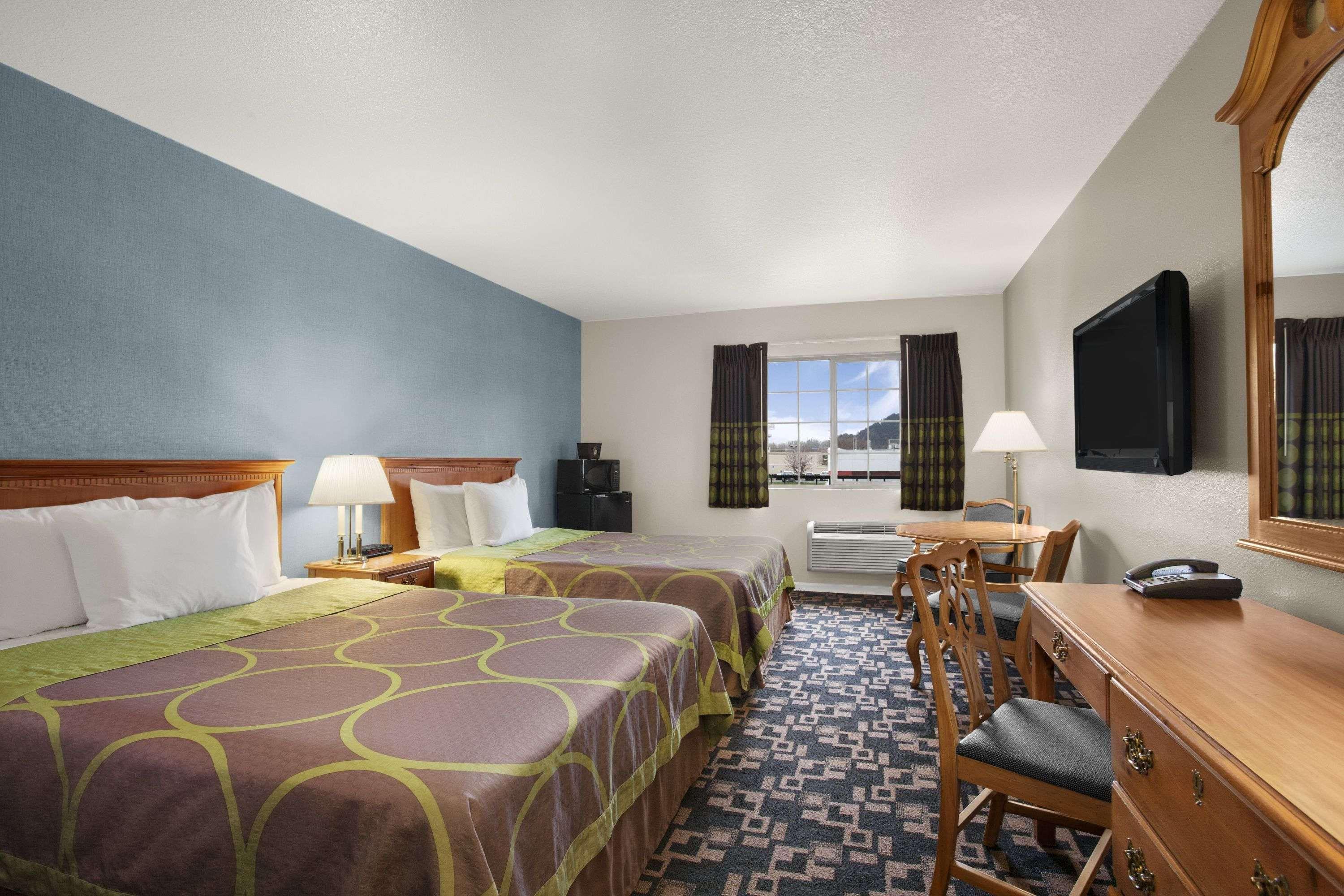 ซูเปอร์ 8 บาย วินด์แฮม สปริงฟิลด์/ยูจีน Hotel ภายนอก รูปภาพ