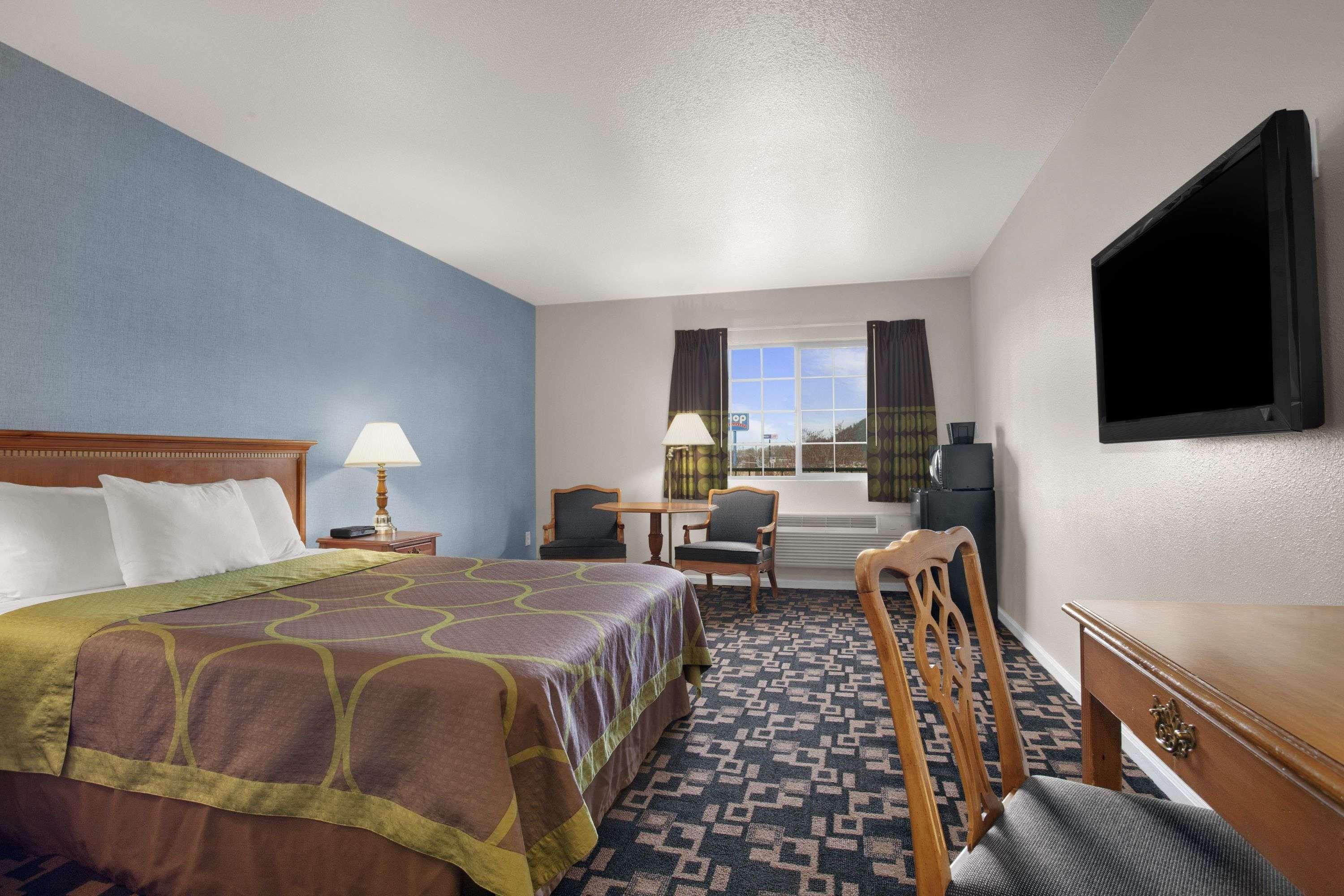 ซูเปอร์ 8 บาย วินด์แฮม สปริงฟิลด์/ยูจีน Hotel ภายนอก รูปภาพ