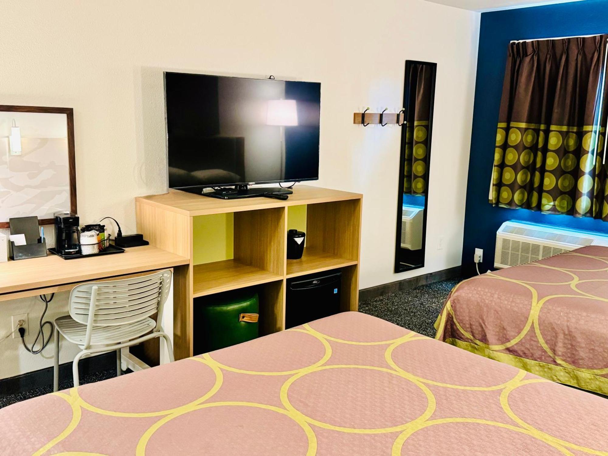 ซูเปอร์ 8 บาย วินด์แฮม สปริงฟิลด์/ยูจีน Hotel ภายนอก รูปภาพ