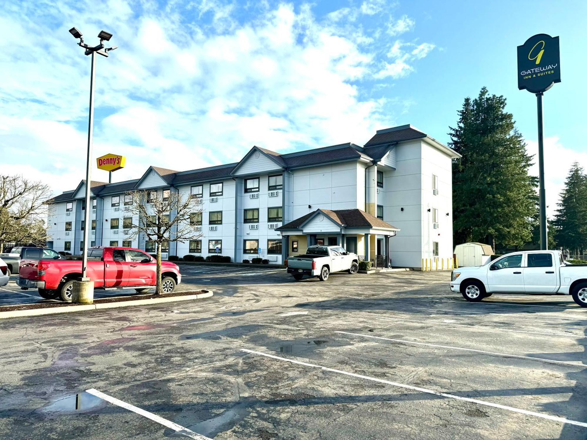 ซูเปอร์ 8 บาย วินด์แฮม สปริงฟิลด์/ยูจีน Hotel ภายนอก รูปภาพ