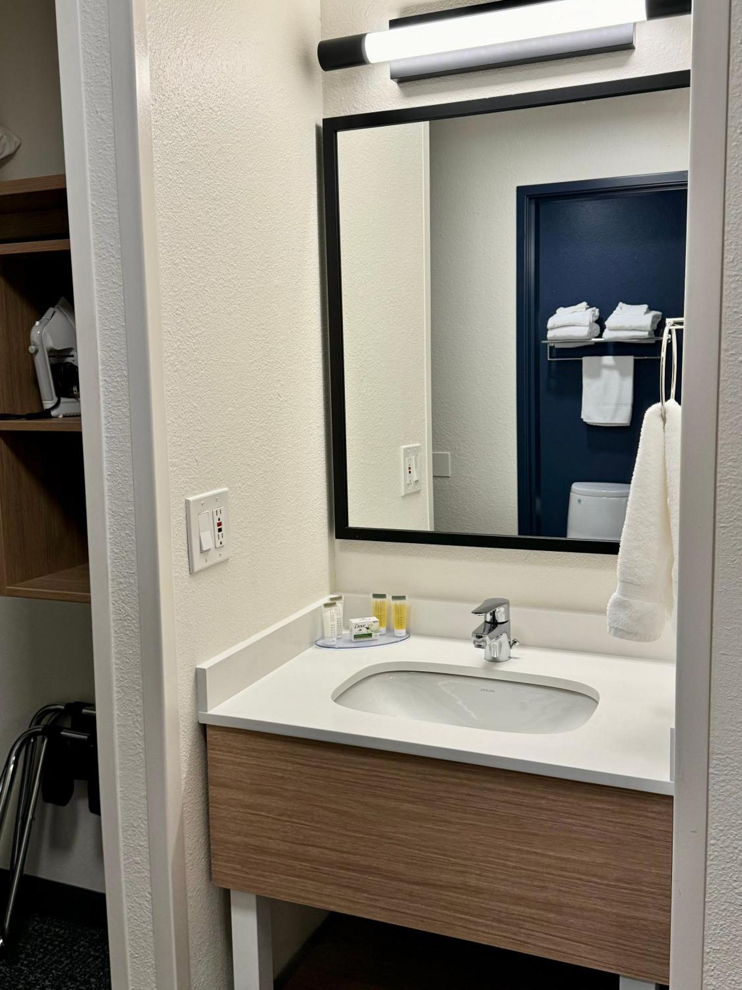 ซูเปอร์ 8 บาย วินด์แฮม สปริงฟิลด์/ยูจีน Hotel ภายนอก รูปภาพ